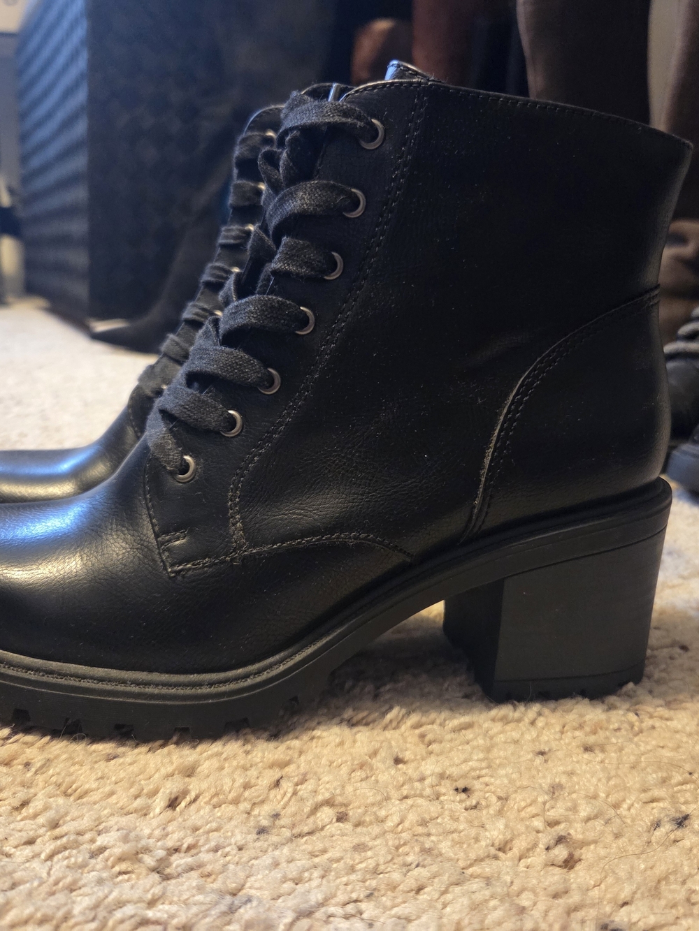 FRYE AND CO. Black Lace-Up Block Heel Ankle Boots